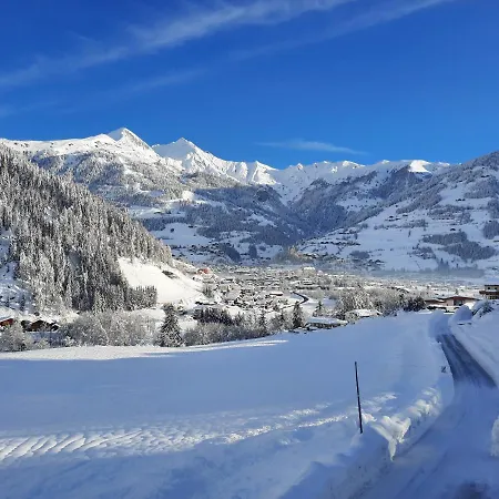 Gaesteheim Poetscher Matrei in Osttirol
