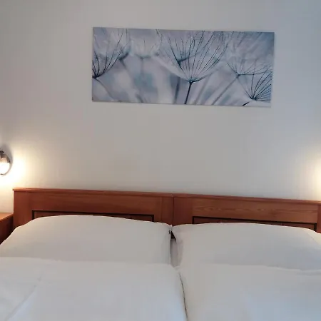 Gaesteheim Poetscher 3*