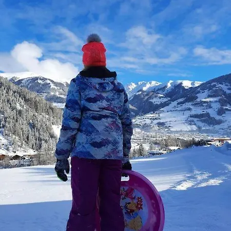 Gaesteheim Poetscher Pensjonat